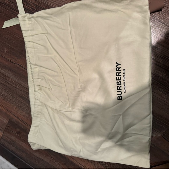 BURBERRY Small Vintage Check Two-handle Title Bag in Archive Beige - NEVER USED - Picture 12 of 13